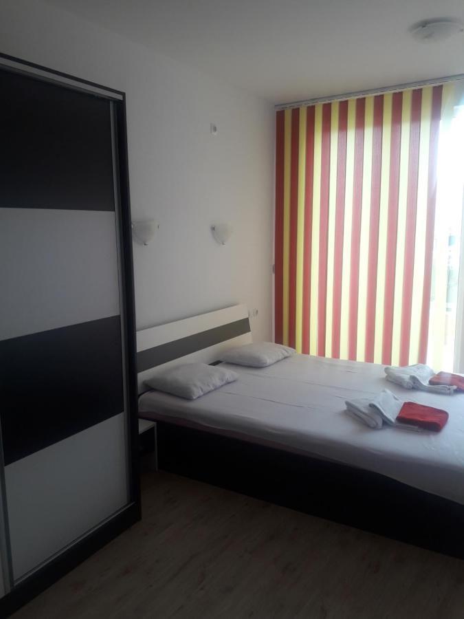 Appartement Apartament Janet à Pomorie Extérieur photo